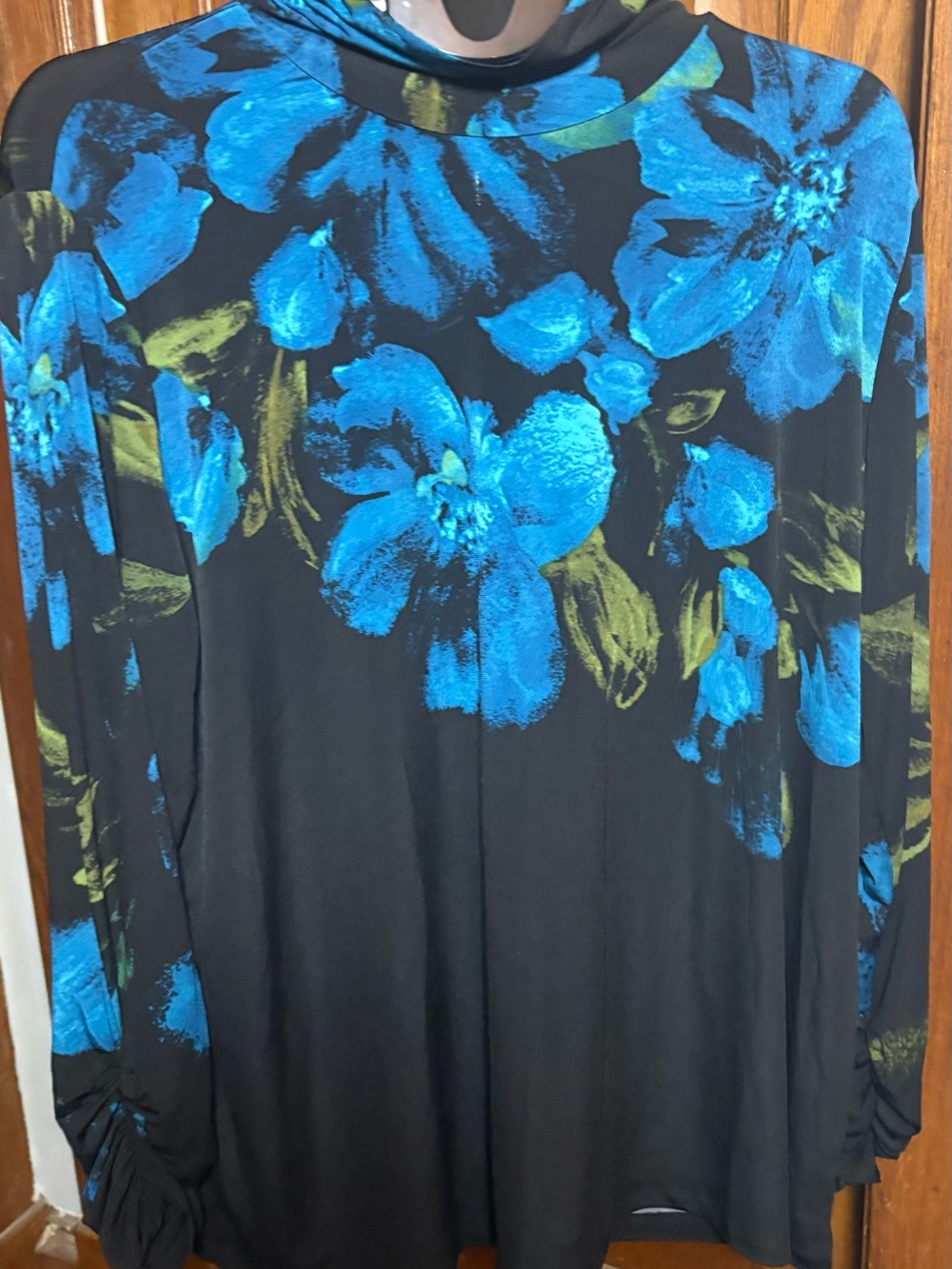 Susan Graver Women’s 2X Black Blue Floral Mock Neck Long Sleeve Top